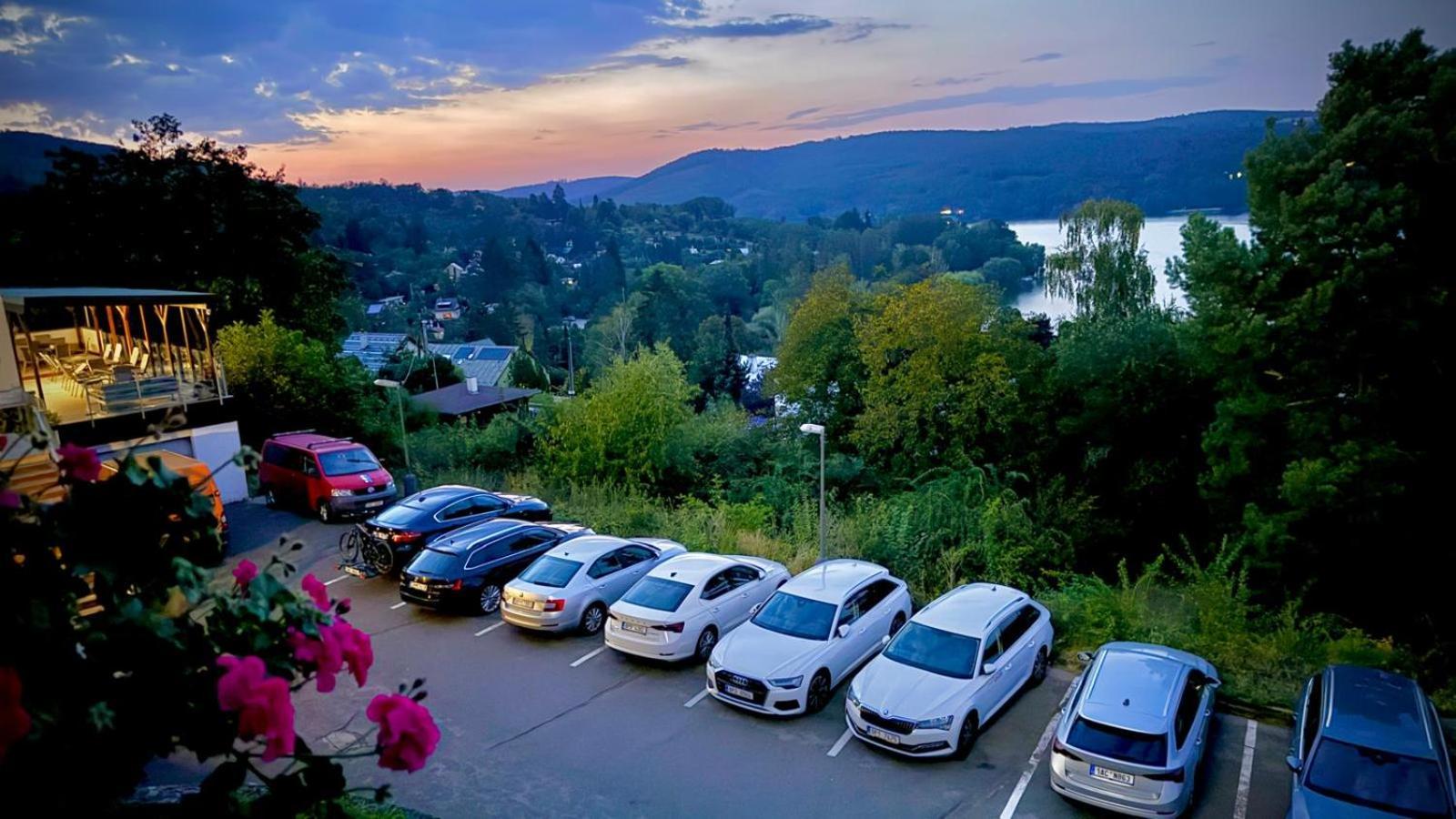 Penzion Kozi Horka U Brnenske Prehrady Brno Buitenkant foto